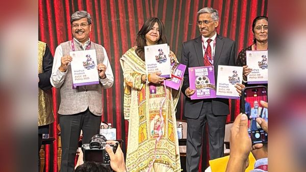 WAVES समिट में एकता कपूर ने की 'MP 2.0' फिल्म पॉलिसी की घोषणा, गेमिंग और VFX इंडस्ट्री को भी मिलेगा बढ़ावा