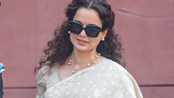 कंगना रनौत ने किया फिल्में छोड़ने का ऐलान? बोलींः बुढापे में राजनीति ही ठीक है... सफेद बाल देखकर फिल्मों में..