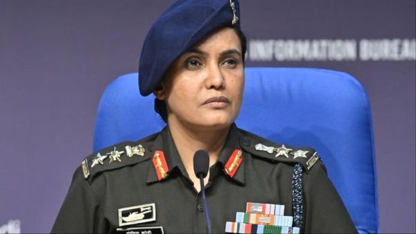 पाकिस्तान को धूल चटाने वाली Sofia Qureshi का है बॉलीवुड से गहरा नाता, उनकी जुड़वा बहन करती हैं ये काम