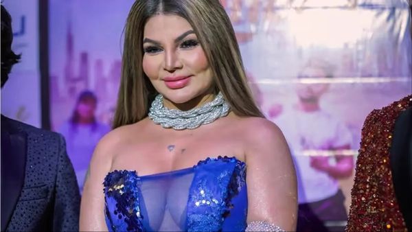 रोजी-रोटी चलाने के लिए दुबई के नाइट क्लब में काम कर रहीं Rakhi Sawant? छोटे-छोटे कपड़े पहनकर कर रहीं ये काम!