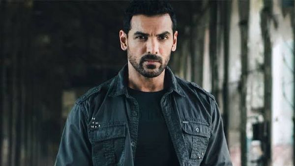 जॉन अब्राहम करेंगे 'लकड़बग्घा: द प्रोलॉग' लॉन्च,भारत की पहली एनिमल लवर रक्षक एक्शन फिल्म का कॉमिक बुक एडैप्टेश