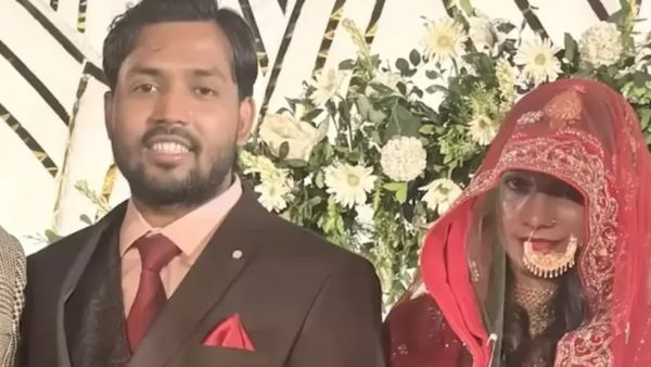 Khan Sir Wife Face Revealed: बीच रिसेप्शन में उतर गया खान सर की दुल्हन का घूंघट, साफ दिख गया पूरा चेहरा