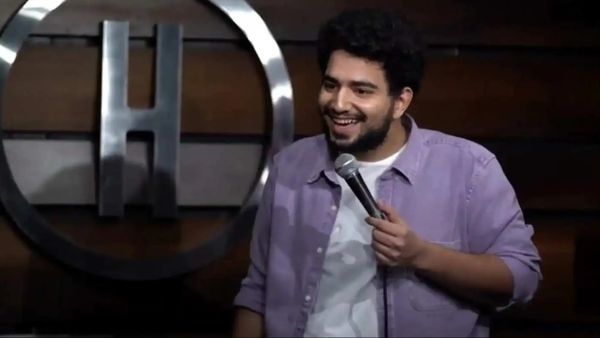 Samay Raina की फ्लाइट आसमान में अटकी, एक ने तो फैमिली को मैसेज भी भेजा, कॉमेडियन ने कहा- 'मेरी तो फ...'