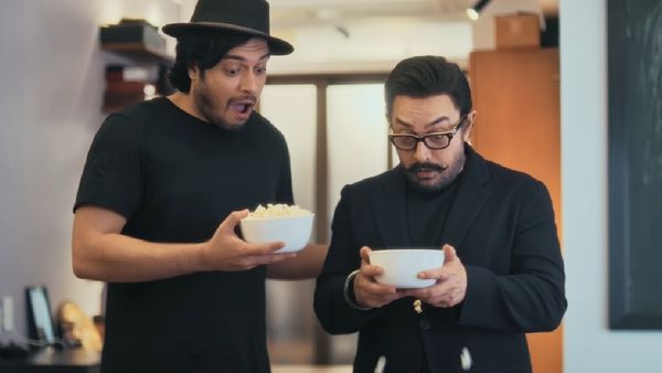 आमिर-जुनैद खान की जोड़ी ने किया ‘सितारे ज़मीन पर’ की यूट्यूब रिलीज़ का अनोखा ऐलान, दिखाया ‘अंदाज़ अपना अपना’