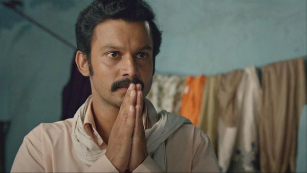 इस मराठी फिल्म ने सिनेमाघरों में मचाया तहलका, 25 से ज्यादा जीते अवॉर्ड, अब OTT पर भी करेगी कब्जा!