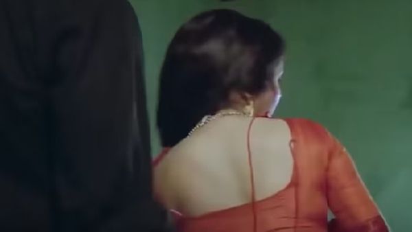 वो सुपरहिट हीरोइन जो बाप और बेटे दोनों के साथ ही हुई कोजी, एक के साथ किया रोमांस तो दूसरे से चलाया अफेयर