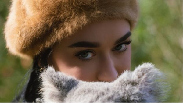 पूर्व प्रधानमंत्री के इश्क में टॉप एक्ट्रेस! ऐसी तस्वीरें लीक होते ही मचा बवाल