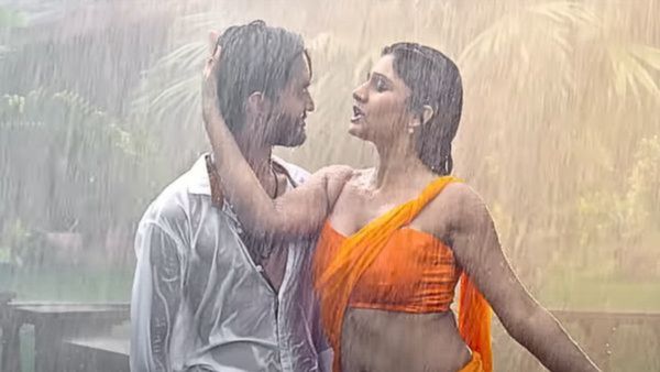 Bhojpuri Video: भोजपुरी के इस गाने ने हिला दिया इंटरनेट, अंतरा बनर्जी के रोमांस ने बारिश में लगा दी आग