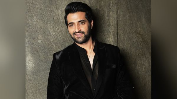 “सोचा था कि फैमिली ऑडियंस खत्म हो गई लेकिन वे बस सही फिल्मों का इंतज़ार कर रहे थे।” – अक्षय ओबेरॉय