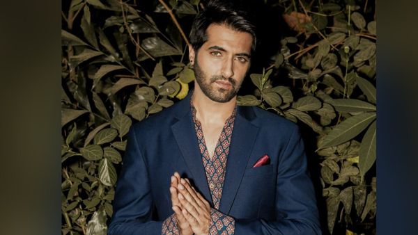 अक्षय ओबेरॉय ने पूरी की सनी संस्कारी की तुलसी कुमारी की शूटिंग, इमोशनल वीडियो किया शेयर