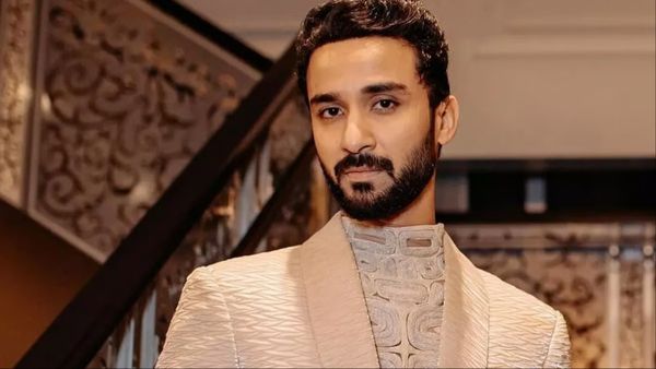 Raghav Juyal ने अपनी को-एक्ट्रेस को मारा जोरदार थप्पड़? वायरल वीडियो सामने आते ही मची सनसनी!