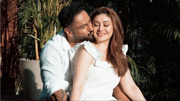 Parag Tyagi ने दिवंगत पत्नी Shefali Jariwala को हमेशा के लिए सीने से लगाया, वीडियो ने किया लोगों को इमोशनल!