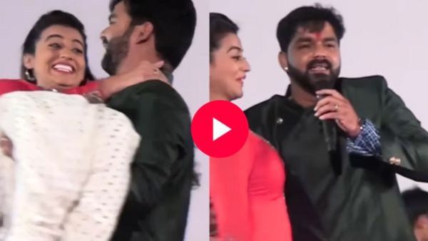 Bhojpuri Video: अक्षरा सिंह को गोद में उठा पवन सिंह ने की ये हरकत, स्टेज पर शर्म से लाल-पीली हुईं हसीना