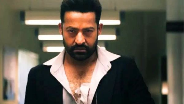 WAR 2 के रिलीज से पहले ही आंध्र प्रदेश और तेलंगाना में चला NTR का जादू, टिकट की बिक्री में आया उछाल