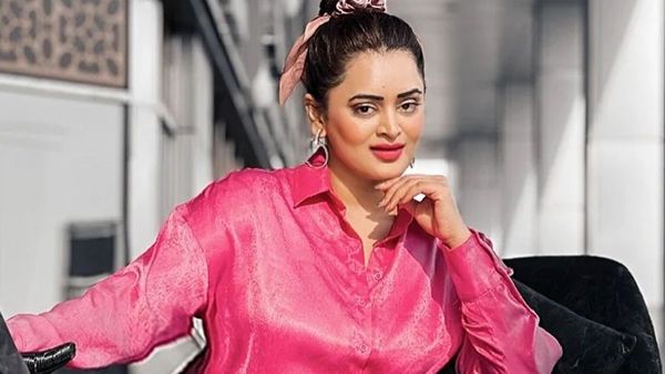 'सबके सामने मेरी आस्तीन खींची..' मशहूर यूट्यूबर की इस हरकत से असहज हो गईं थीं बेबिका धुर्वे, छलका दर्द