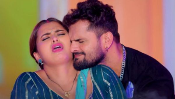 Bhojpuri Video: कमरे में एक्ट्रेस संग इश्क लड़ते दिखे खेसारी, यूट्यूब पर ट्रेंड कर रहा ये रोमांटिक वीडियो