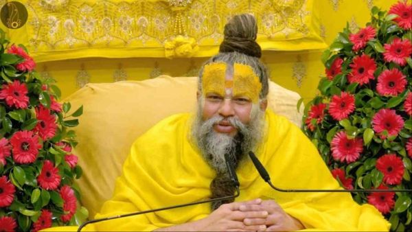 इतने बड़े बाबा… लेकिन नहीं है आश्रम! जानिए कहां रहते हैं प्रेमानंद महाराज, कहां लगता है बाबा का दरबार