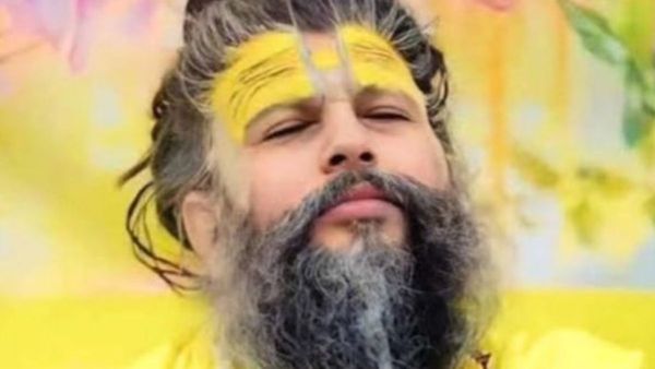 30 साल पहले ऐसी जिंदगी जीते थे प्रेमानंद महाराज, बिखरे बाल और ऐसा हाल देख बहने लगेंगे आपके भी आंसू...