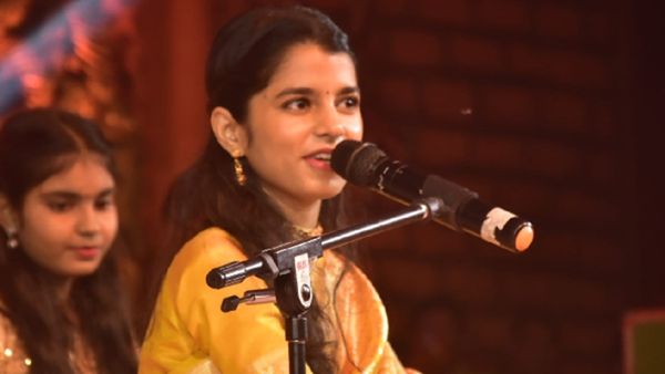 कुछ ही घंटे के लिए इतनी मोटी रकम लेती हैं मैथिली ठाकुर, पैसे जोड़कर खड़ा किया इतना बड़ा साम्राज्य