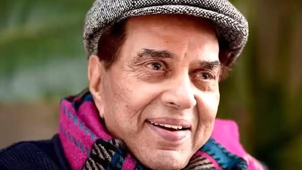 Dharmendra Death: नहीं रहे धर्मेंद्र, कई दिनों से लड़ रहे थे मौत से जंग, सदमें में देओल परिवार