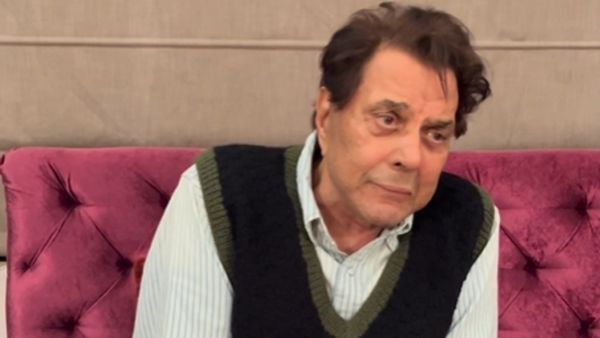 Dharmendra Video: धर्मेंद्र ने फैंस को दिया खास मैसेज, कंपाती आवाज में बोले- हवा उड़ती रहती है.. बुरा मत सुनो