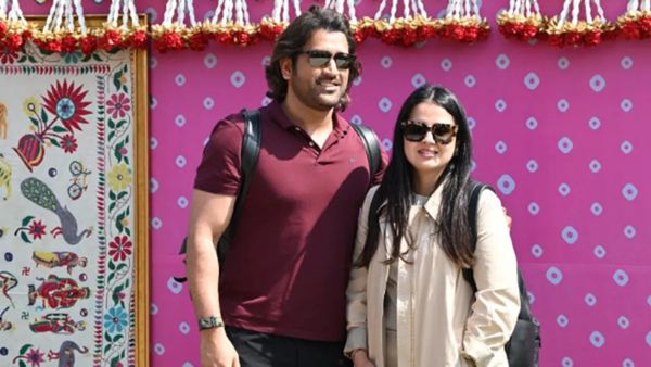 महेंद्र सिंह धोनी के बेस्ट फ्रेंड ने रचा ली बहन के साथ शादी, करते हैं ये हैं काम और बहन है...