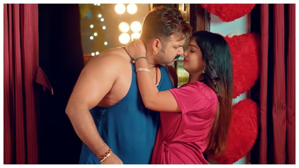 Bhojpuri Video: सर्दी में भी छूट जाएंगे पसीने, अगर देख लिया पवन सिंह का ये रोमांटिक वीडियो