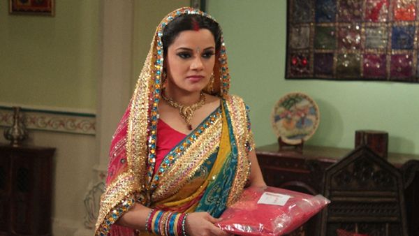 संध्या बींदणी को खूब करती थी परेशान मीनाक्षी भाभी, जानिए अब कहां है क्या कर रही है भाभो की ये बहूरानी