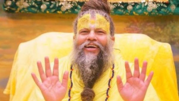 श्रद्धालुओं के लिए बड़ी खबर! प्रेमानंद महाराज की पदयात्रा का समय बदला, नहीं लगानी पड़ेगी रात 2 बजे से लाइन