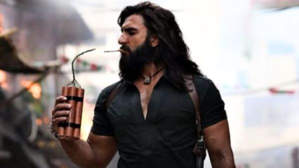 बॉक्स ऑफिस पर कहर ढाने के बाद अब OTT पर धूम मचाएगी 'धुरंधर' जानें कितने करोड़ के बिके फिल्म के राइट्स