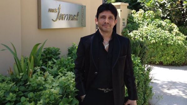 इमारत पर चलाईं ताबड़तोड़ गोलिंया, गिरफ्तार हुए KRK, फायरिंग का कारण जानकर सन्न रह जाएगा दिमाग