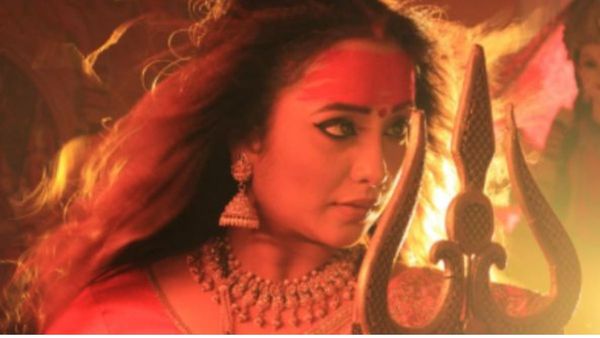 हिंदू नाम रखकर भोजपुरी इंडस्ट्री में तहलका मचाने वाली यह पॉपुलर एक्ट्रेस है मुस्लिम, असली नाम जानकर लगेगा झटका