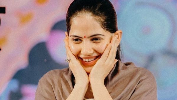 जया किशोरी से मिलना अब हर किसी के बस की बात नहीं, एक झलक के लिए चुकाने होंगे इतने हजार रुपये...