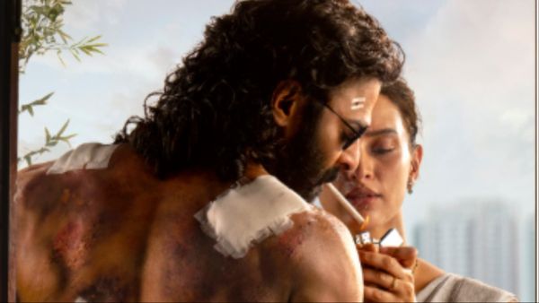 हाथ में शराब, शरीर पर जख्म... न्यू ईयर की रात प्रभास ने मचा दिया तहलका! खतरनाक अंदाज देख उड़ेंगे होश