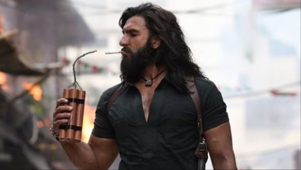 1100 करोड़ कमाने के बाद बदली गई 'धुरंधर', फिल्म से हटाया गया ये खास शब्द, थिएटर पहुंचे दर्शकों को झटका!