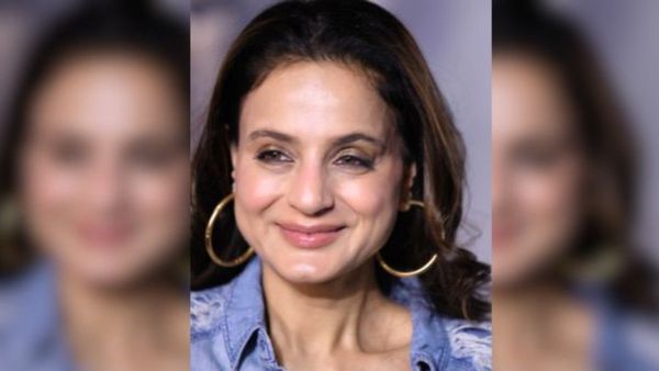 बॉलीवुड में फिर गू्ंजा चेक बाउंस का शोर, राजपाल यादव के बाद अमीषा पटेल पर लटकी गिरफ्तारी की तलवार ?