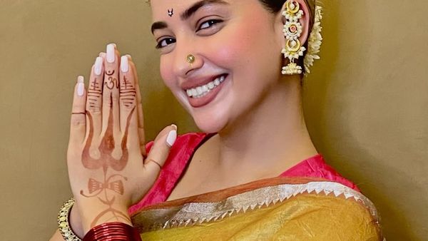 भोले बाबा की भक्त मुसलमान हसीना सदाफ़ शंकर, जल्द बनने वाली है इंडिया की बहू?