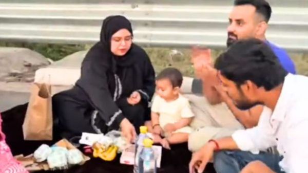 फेमस एक्टर की बहन ने हाईवे पर चादर बिछा किया इफ्तार, भड़के लोग, कर रहे सख्त कार्रवाई की मांग