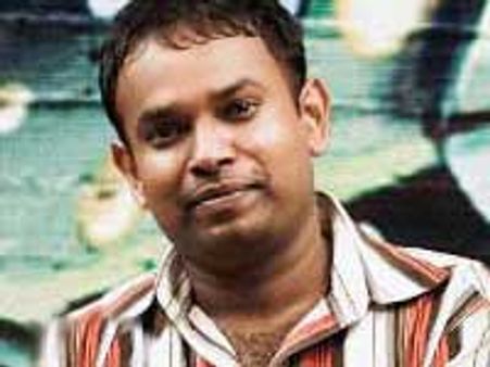 Venkat Prabhu to direct bilingual Seven