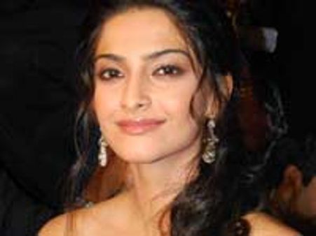 Sonam Kapoor - Bollywood's Tall Princess