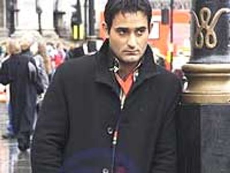 Akshaye Khanna shoots movie in secrecy