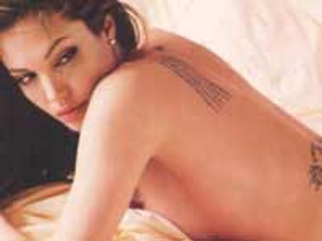 Hoffman offers lifetime of gifts for Angelina Jolie's twins