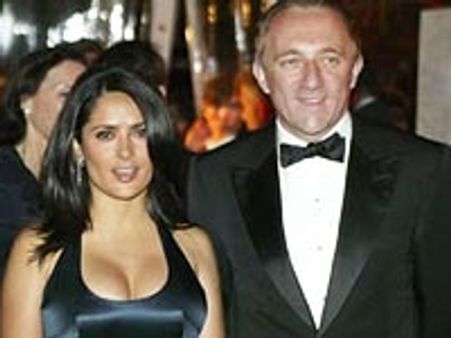 Salma Hayek to walk down the aisle