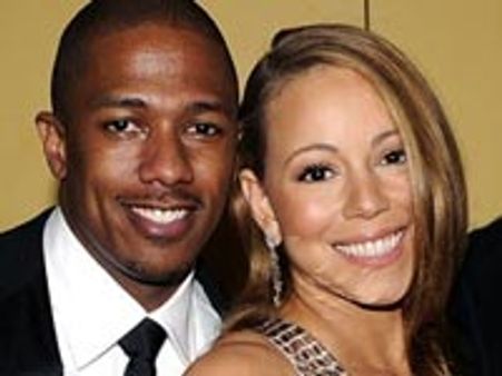 Mariah Carey-Nick Cannon spotted love-struck