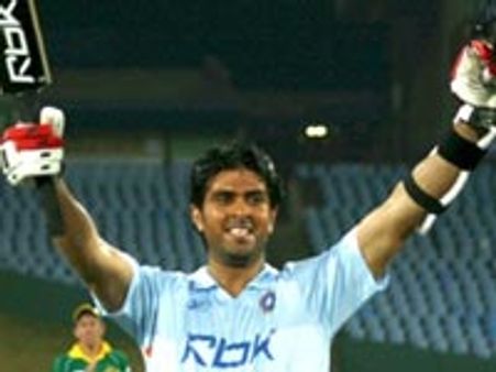 Indian cricketers to attend Victory premiere