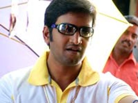 Santhanam, the comedian in Enthiran
