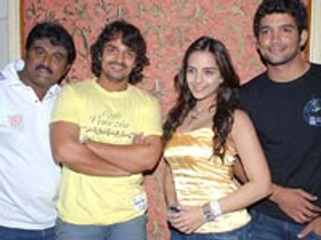 Mast Maja Maadi celebrates 25 days