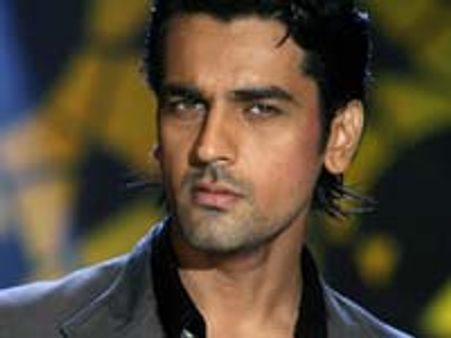 Arjan Bajwa loves Delhi's winter