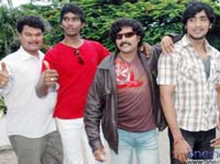 Hyderabad Bachelors towards finishing line