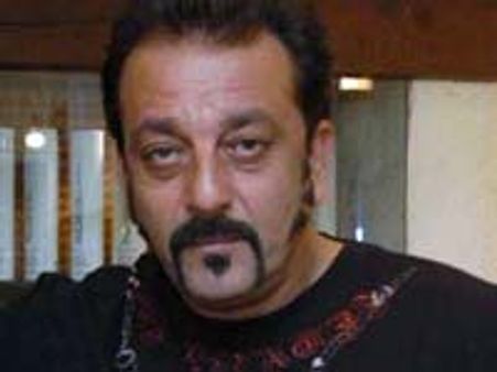 Sanjay and Imran do deadly stunts in Luck